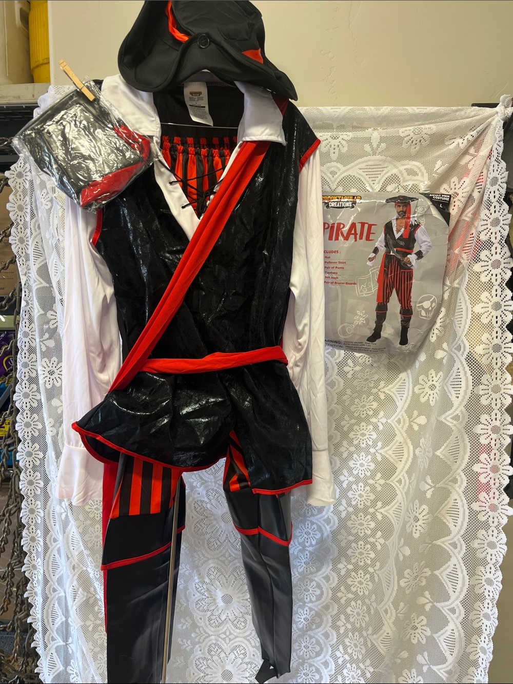 Spooktacular Pirate Costume NIB L